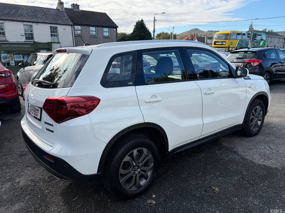 Suzuki Vitara SUV, Petrol Hybrid, 2021, White
