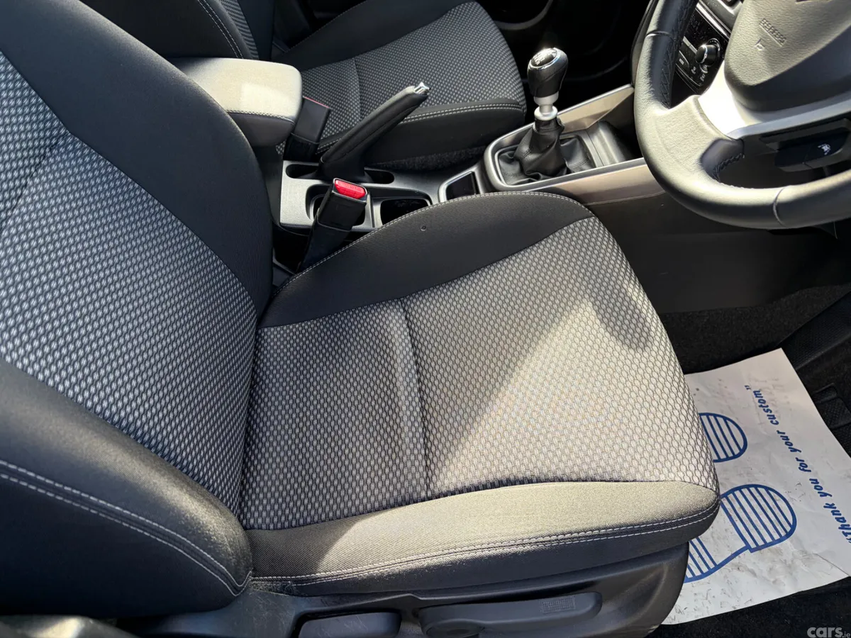 Suzuki Vitara SUV, Petrol Hybrid, 2021, White
