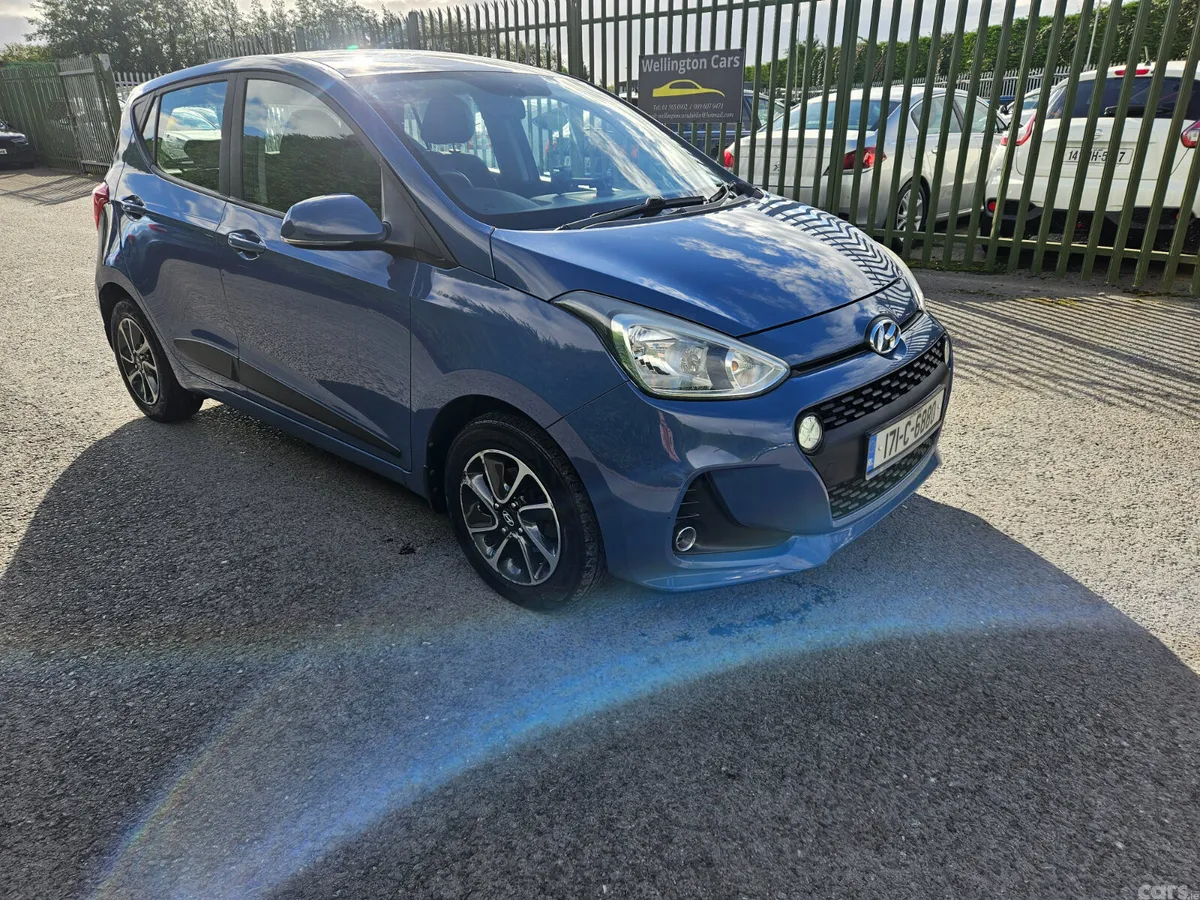 Hyundai i10 Hatchback, Petrol, 2017, Blue