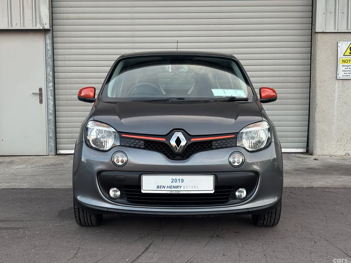 Renault Twingo Hatchback, Petrol, 2019, Grey