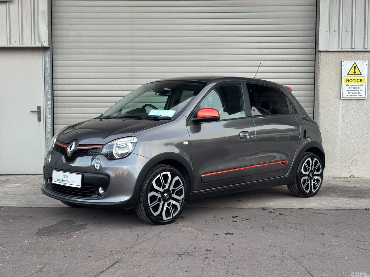 Renault Twingo Hatchback, Petrol, 2019, Grey