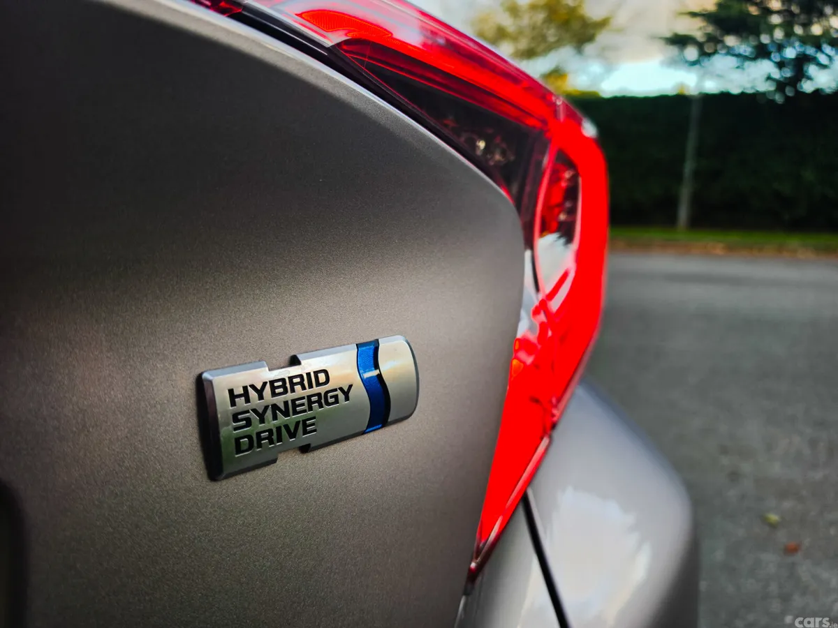 Toyota C-HR SUV, Petrol Hybrid, 2019, Grey