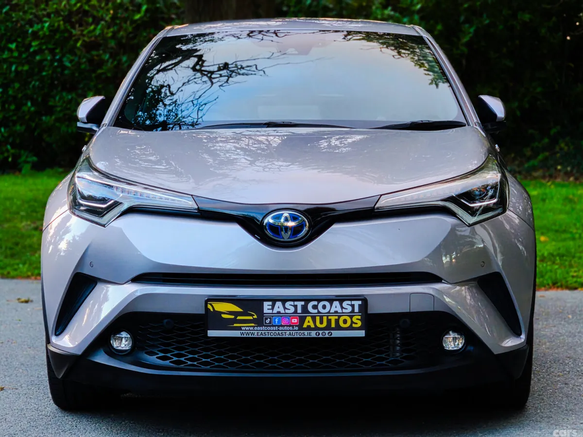 Toyota C-HR SUV, Petrol Hybrid, 2019, Grey