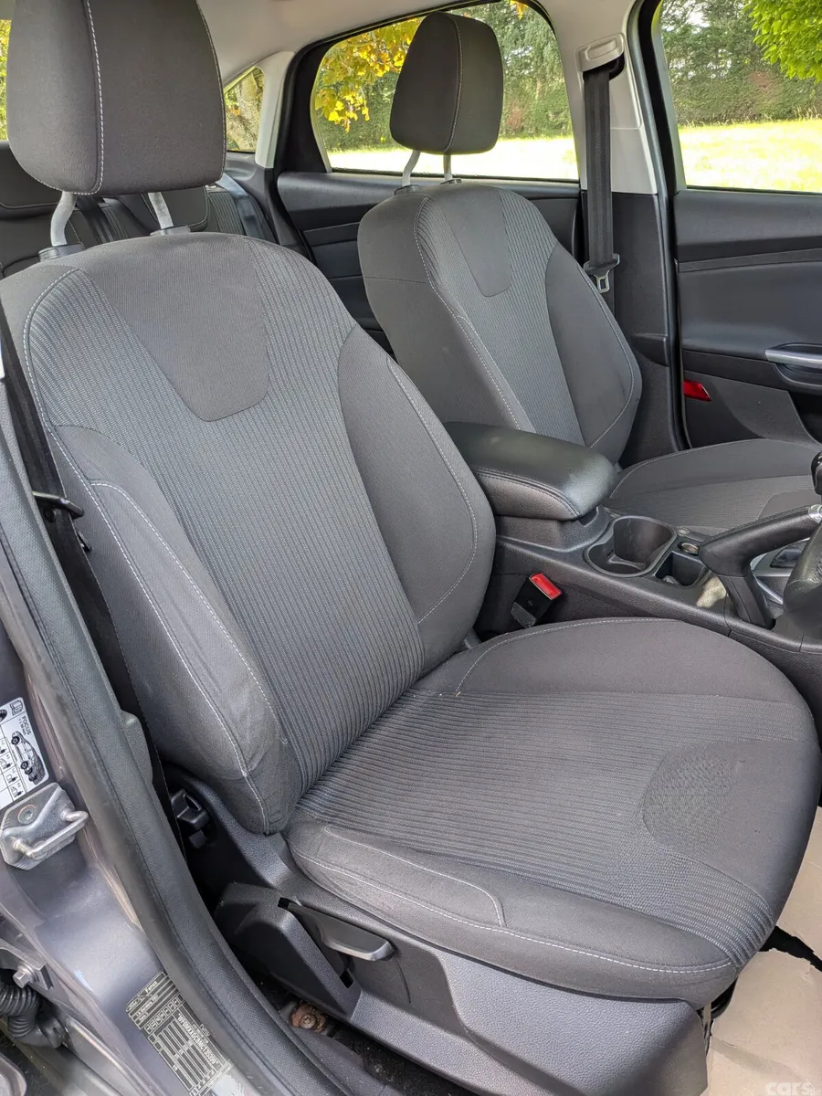 Ford Focus Saloon, Diesel, 2013, Brown