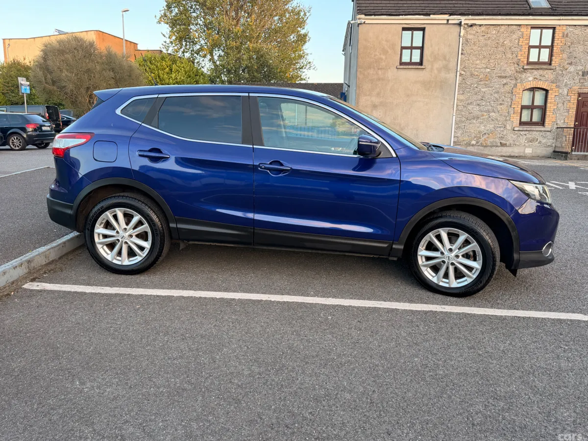 Nissan Qashqai Hatchback, Diesel, 2014, Blue