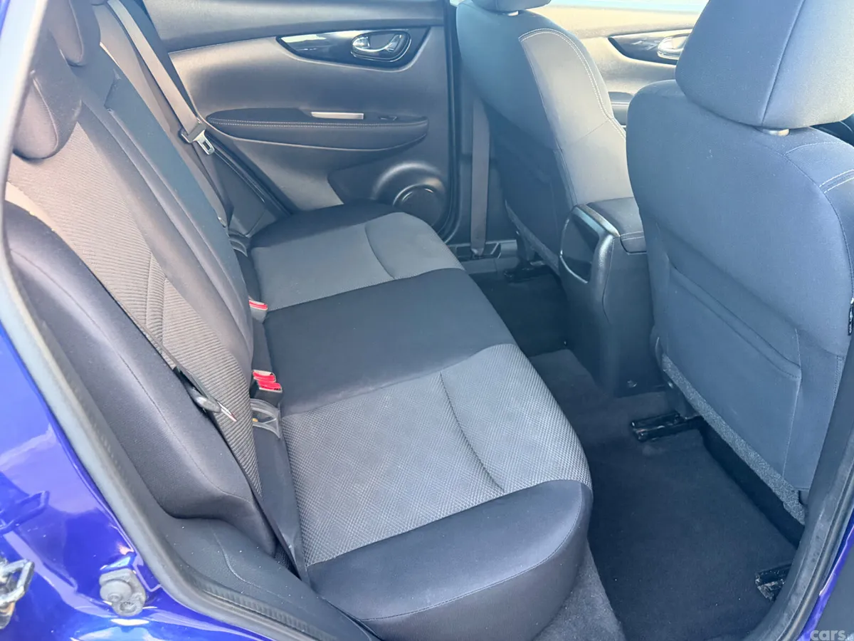 Nissan Qashqai Hatchback, Diesel, 2014, Blue