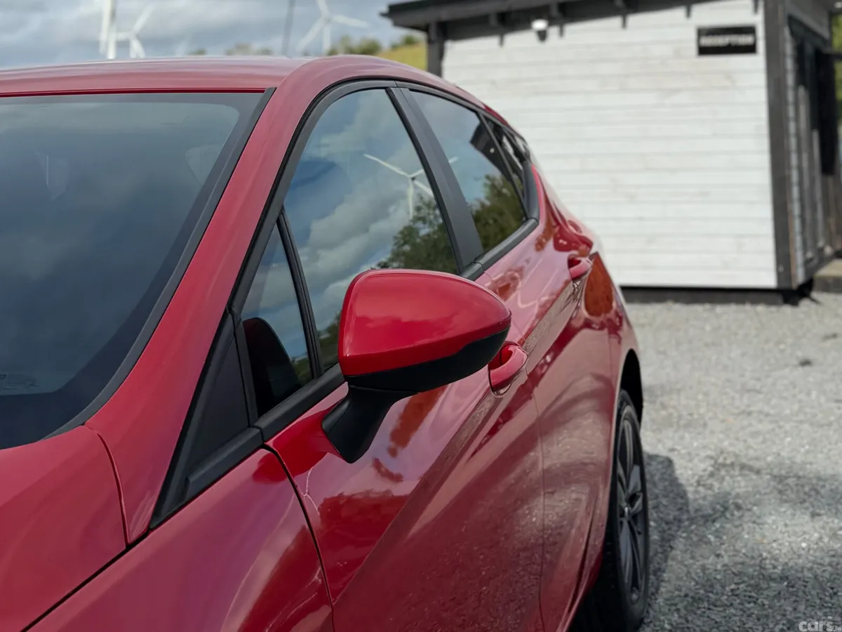 Opel Astra Hatchback, Diesel, 2019, Red