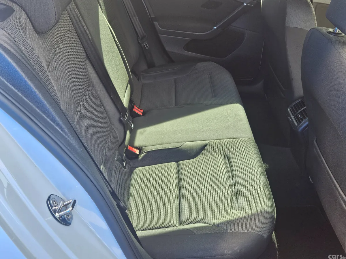 Volkswagen Golf Hatchback, Diesel, 2019, Silver