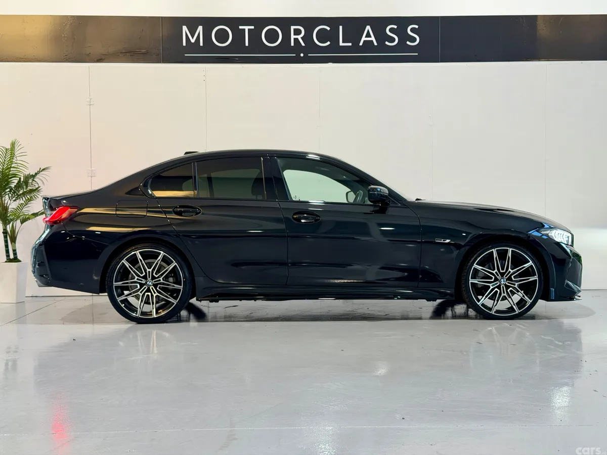 BMW 3-Series Saloon, Petrol Hybrid, 2023, Black
