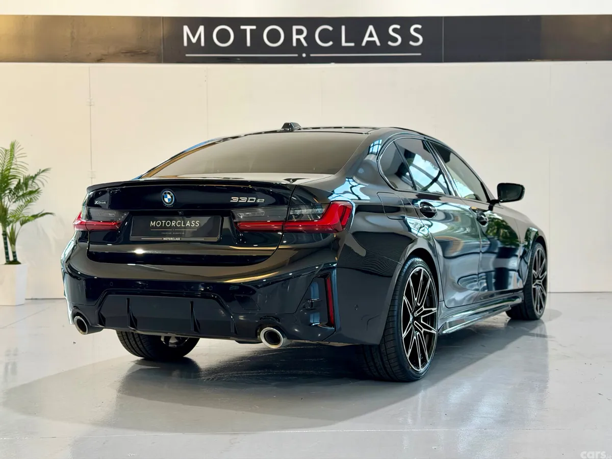 BMW 3-Series Saloon, Petrol Hybrid, 2023, Black