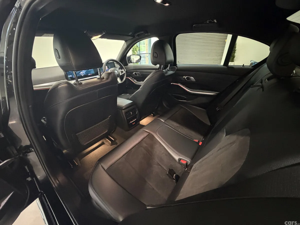 BMW 3-Series Saloon, Petrol Hybrid, 2023, Black