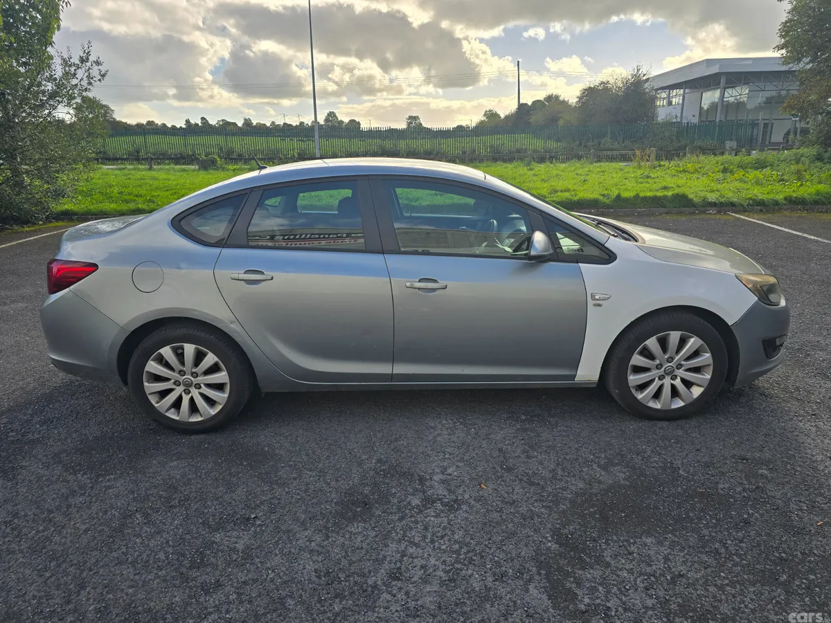 Opel Astra Saloon, Diesel, 2013, Silver