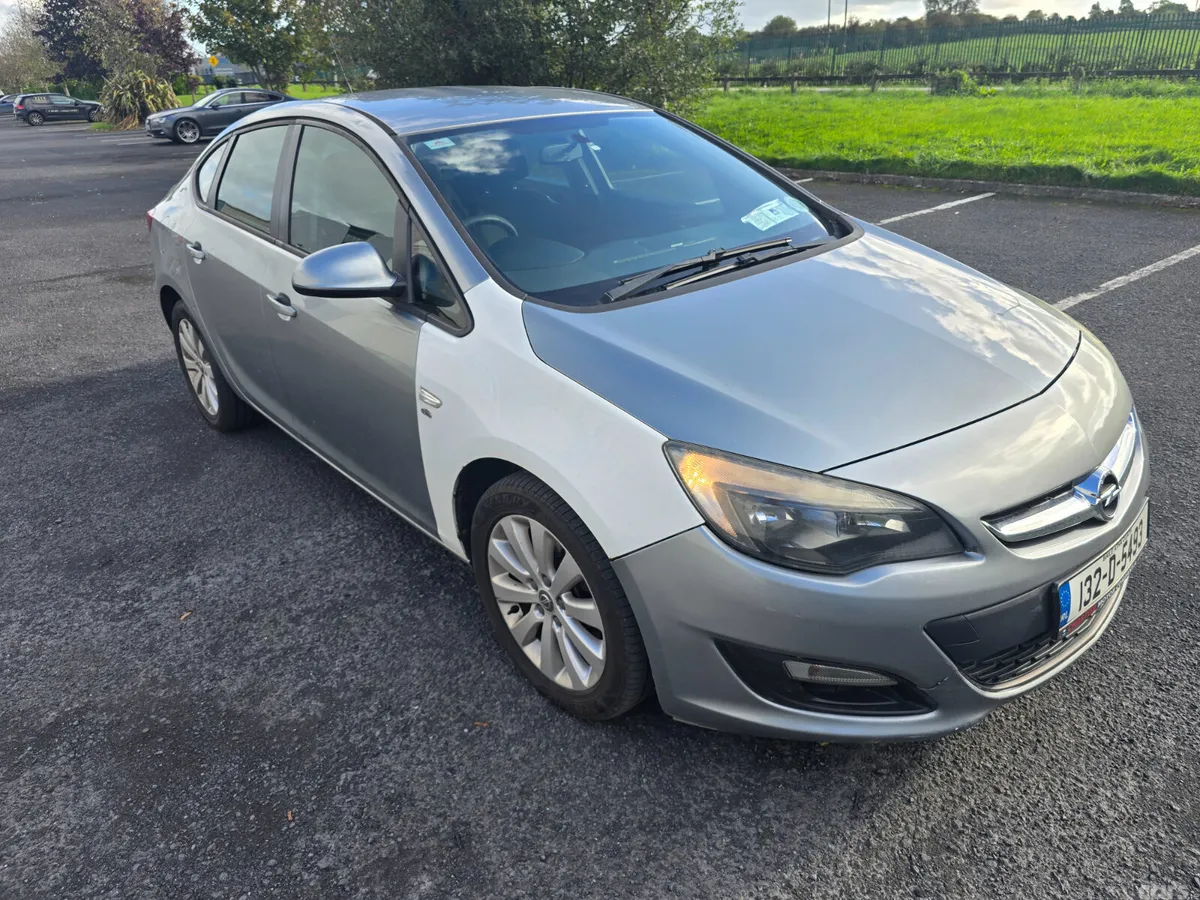 Opel Astra Saloon, Diesel, 2013, Silver