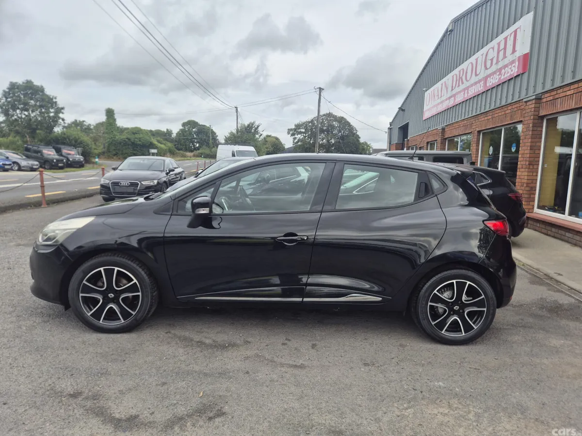 Renault Clio Hatchback, Petrol, 2016, Black