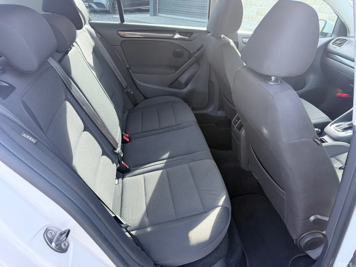 Volkswagen Golf Hatchback, Petrol, 2011, White