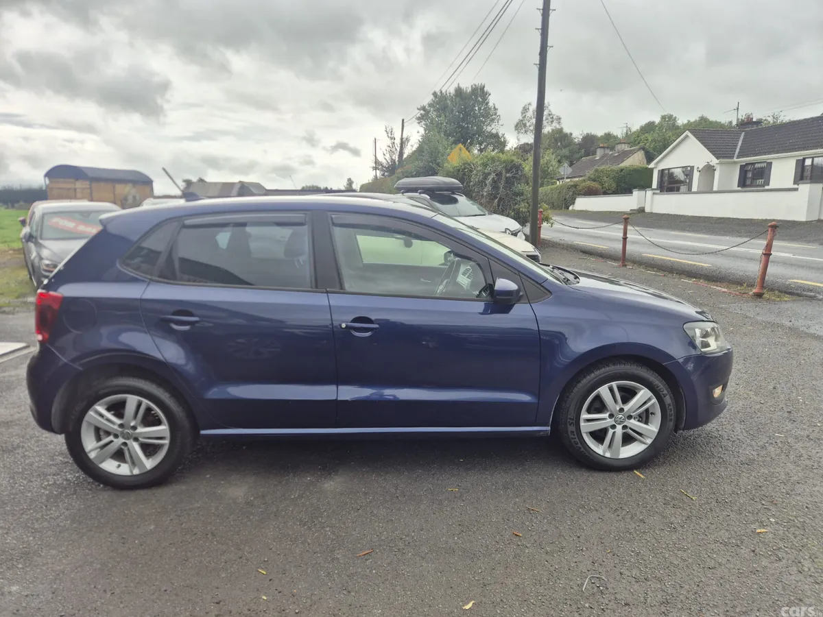 Volkswagen Polo Hatchback, Petrol, 2013, Blue