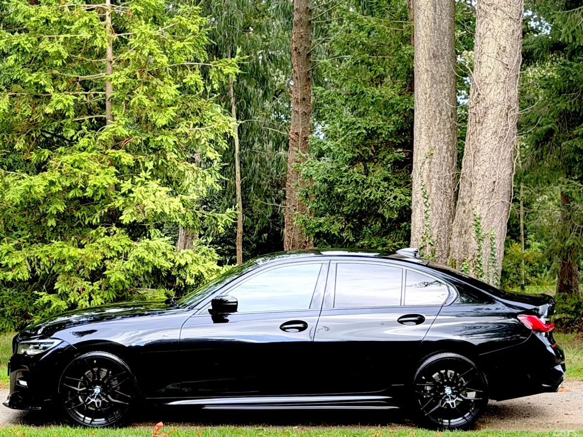 BMW 3-Series Saloon, Diesel, 2022, Black