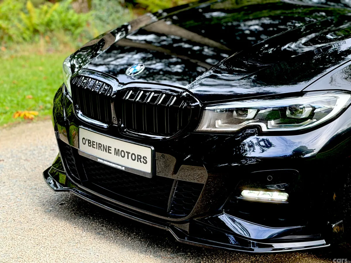 BMW 3-Series Saloon, Diesel, 2022, Black