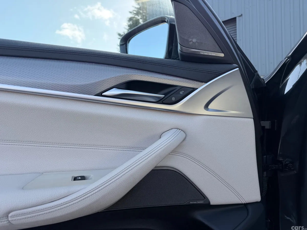 BMW 5-Series Saloon, Petrol Plug-in Hybrid, 2020, Grey