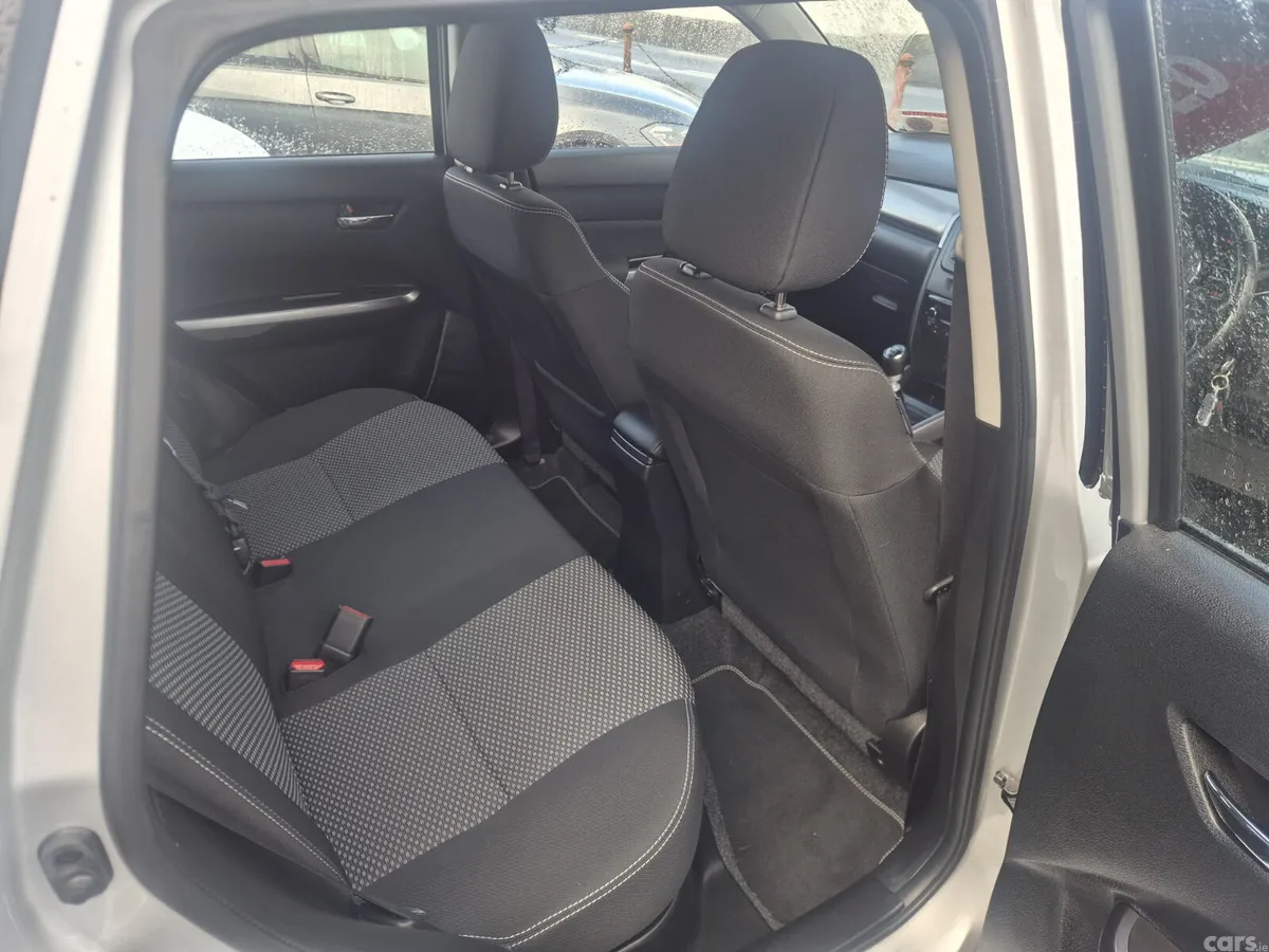 Suzuki Vitara SUV, Petrol, 2021, Grey