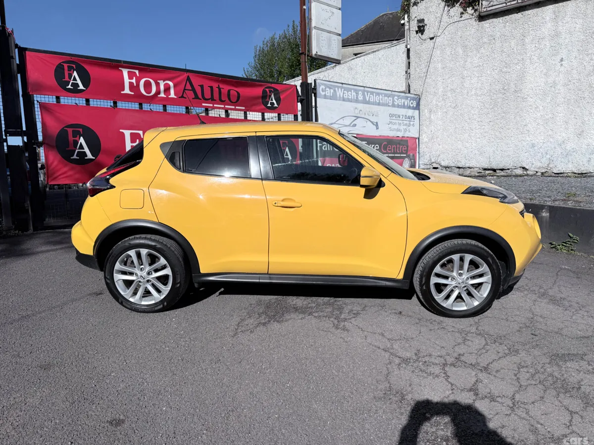 Nissan Juke SUV, Petrol, 2015, Yellow