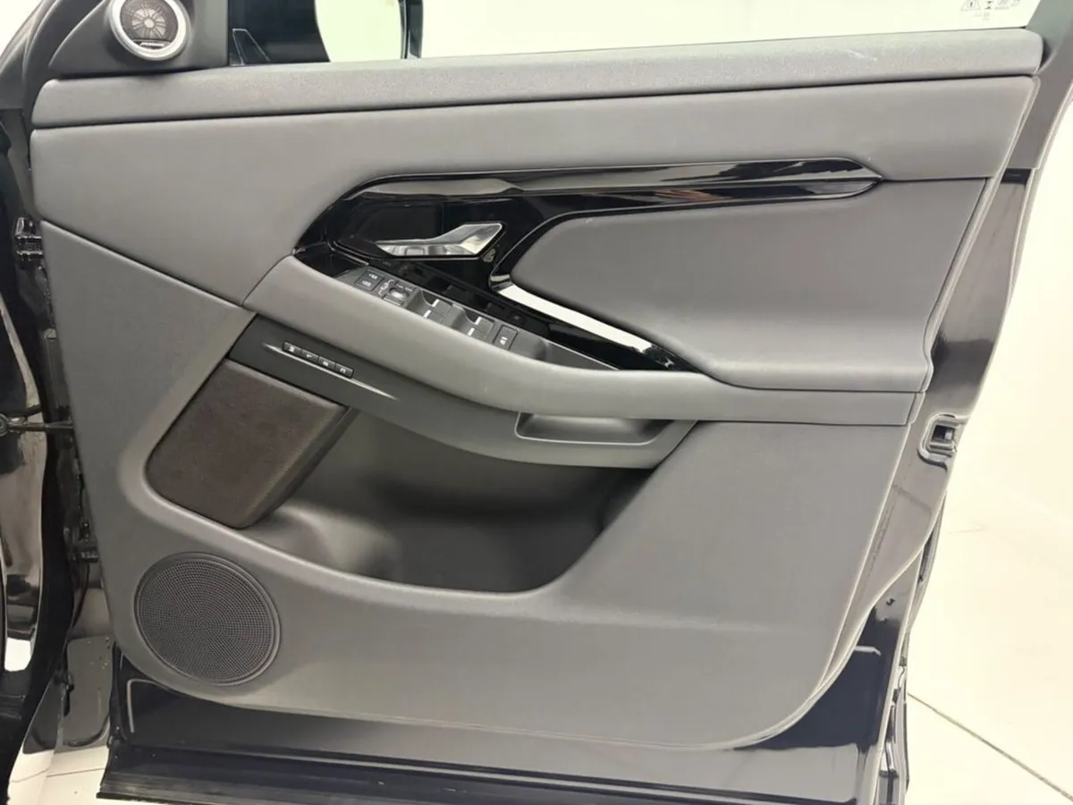 Land Rover Range Rover Evoque Estate, Petrol Plug-in Hybrid, 2024, Black