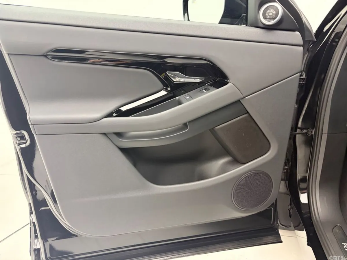 Land Rover Range Rover Evoque Estate, Petrol Plug-in Hybrid, 2024, Black