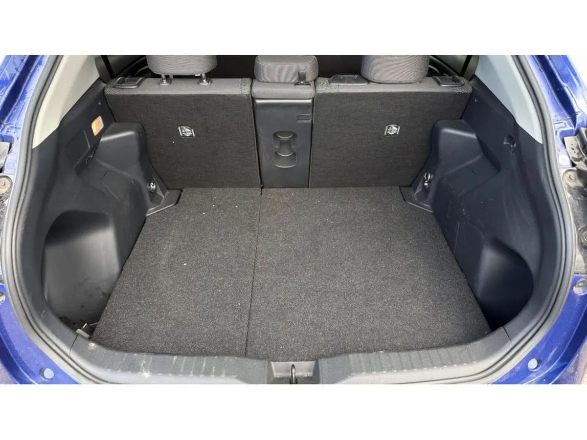 Toyota Yaris Cross SUV, Petrol Hybrid, 2021, Blue