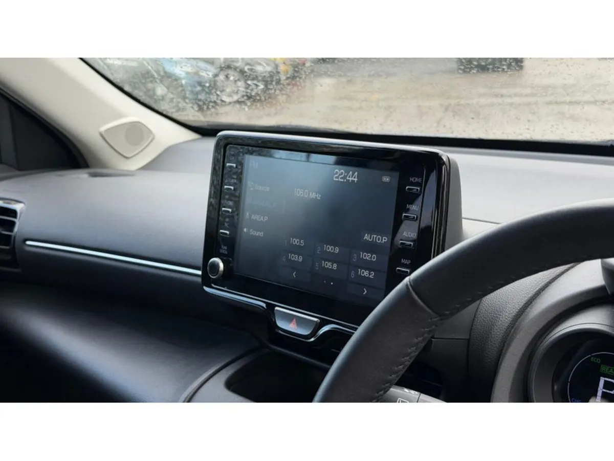Toyota Yaris Cross SUV, Petrol Hybrid, 2021, Blue