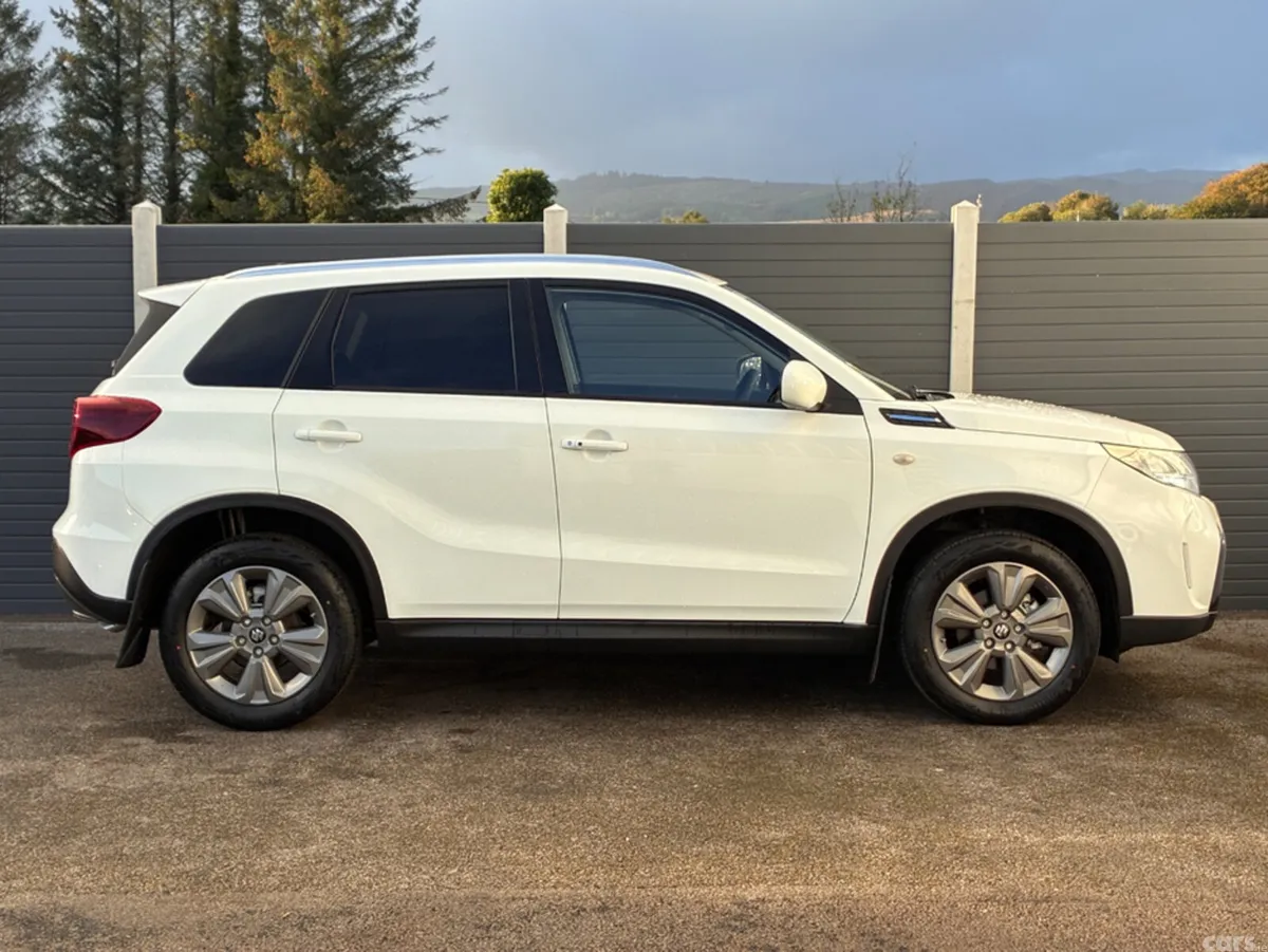 Suzuki Vitara Hatchback, Petrol Hybrid, 2026, White