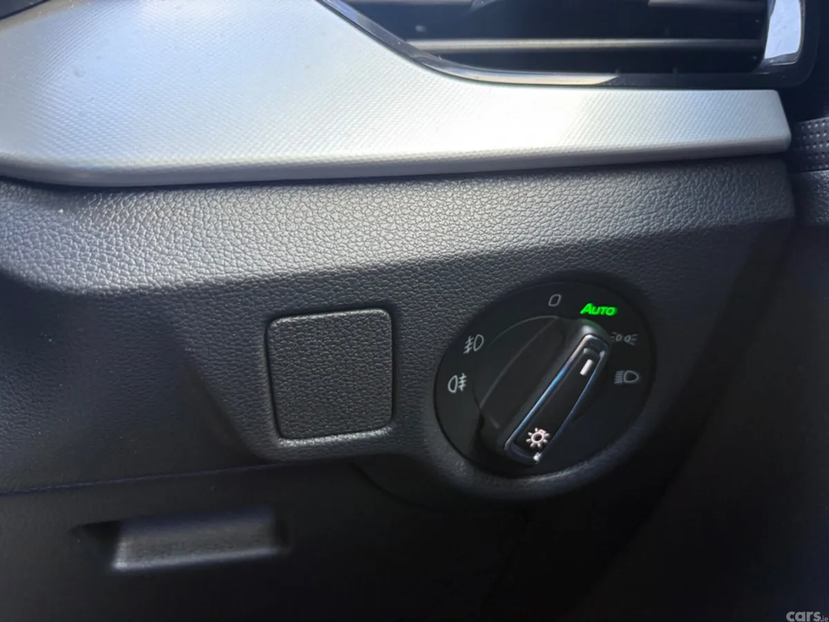 Skoda Kamiq Hatchback, Petrol, 2021, Blue