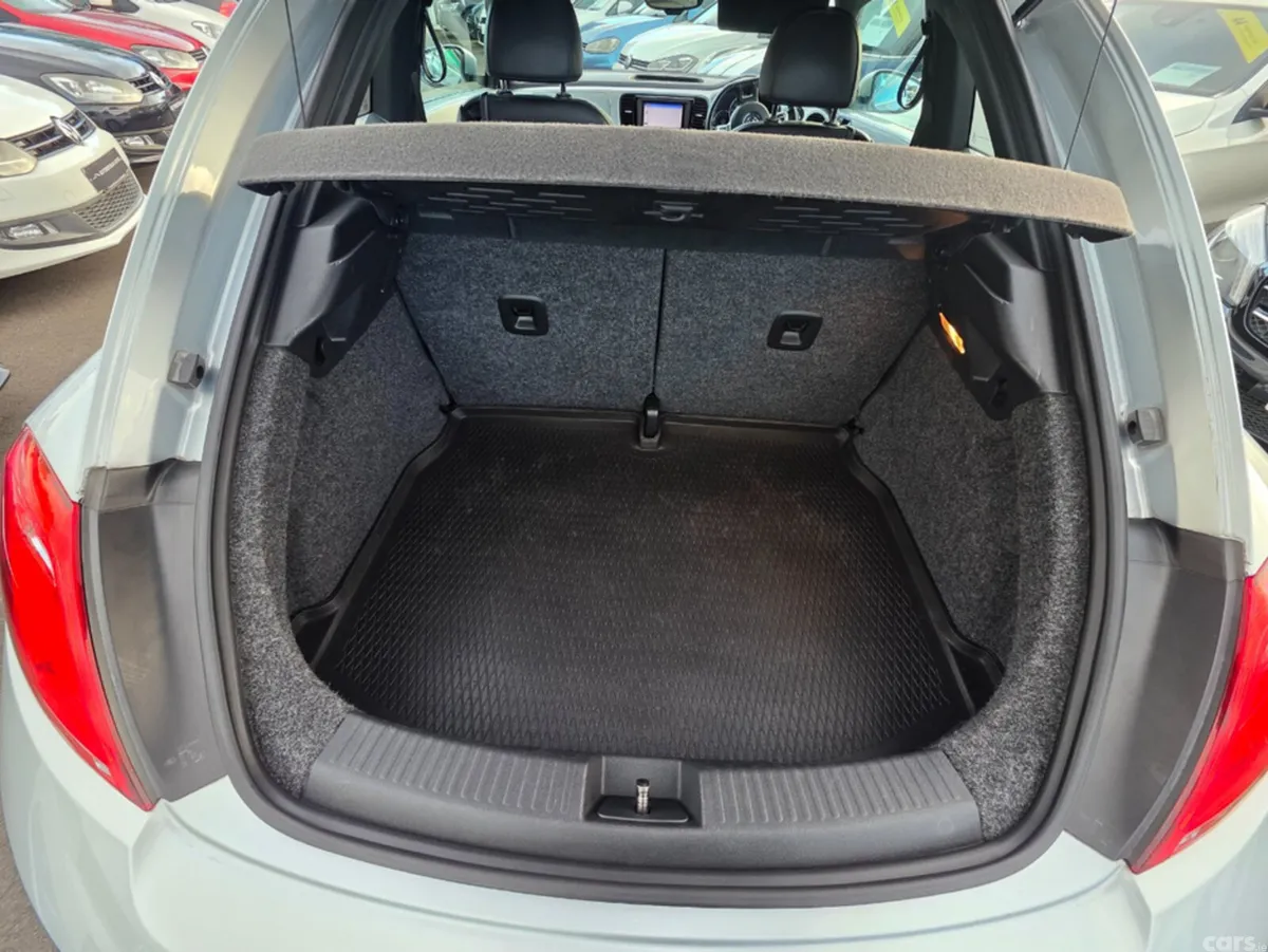 Volkswagen Beetle Coupe, Petrol, 2012, Silver