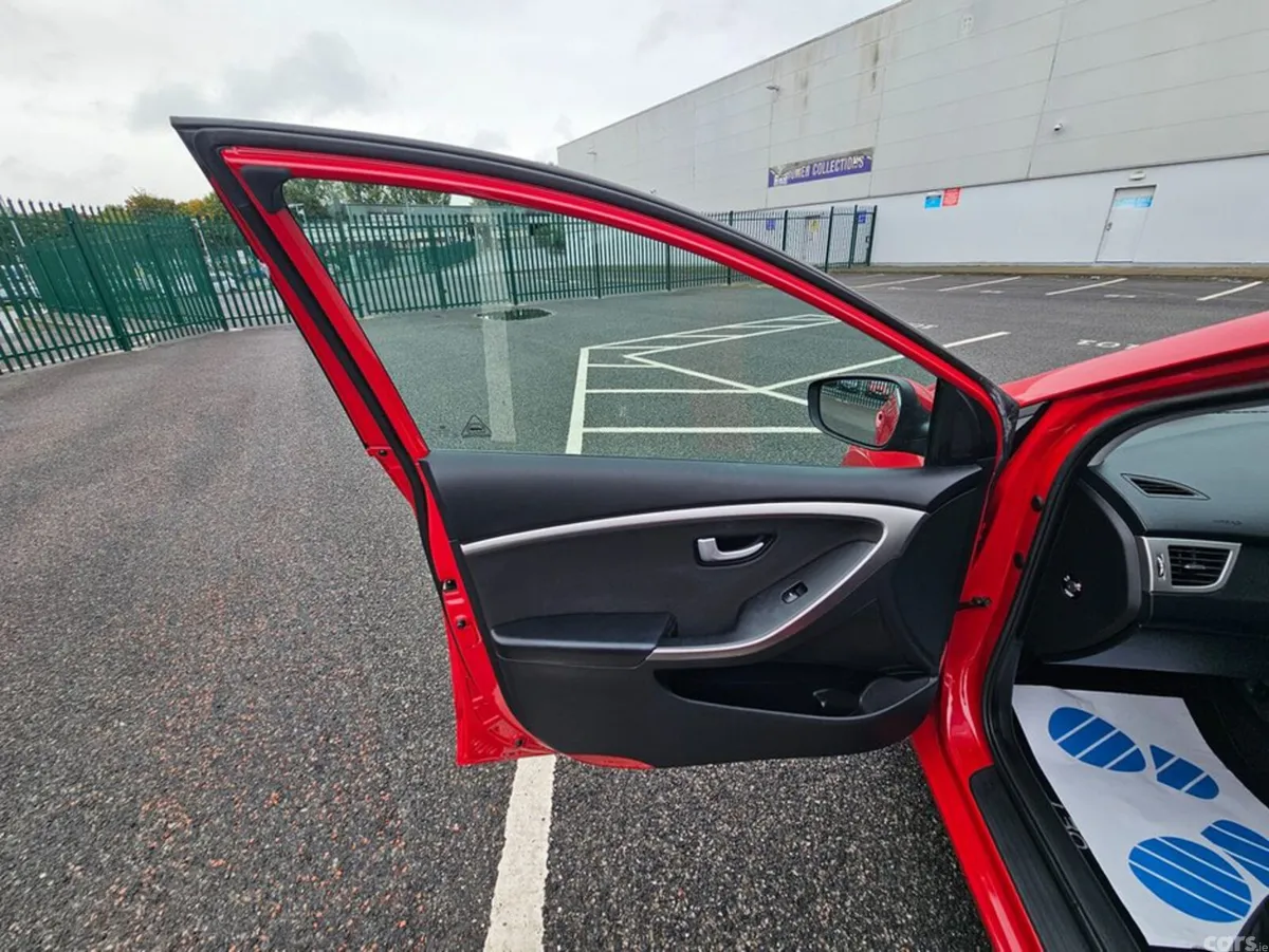 Hyundai i30 Estate, Diesel, 2015, Red