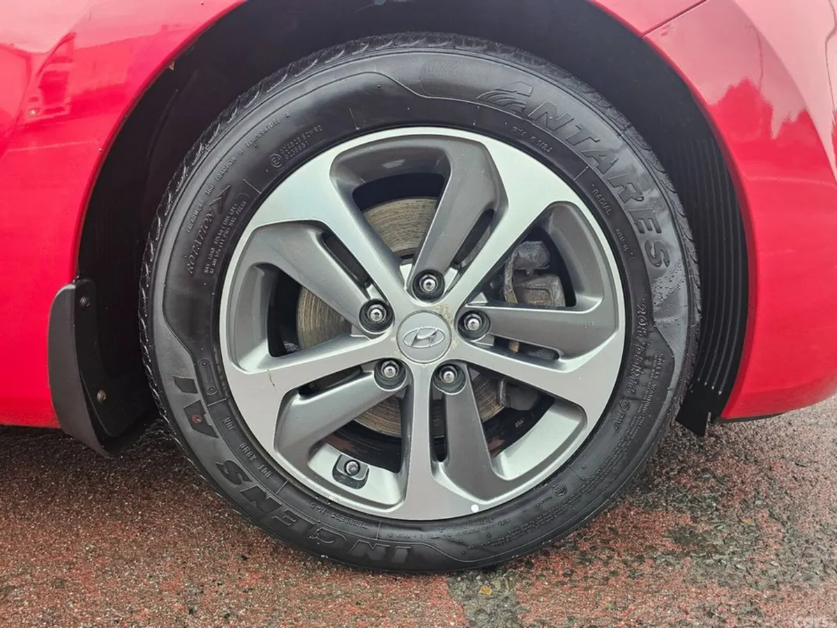 Hyundai i30 Estate, Diesel, 2015, Red
