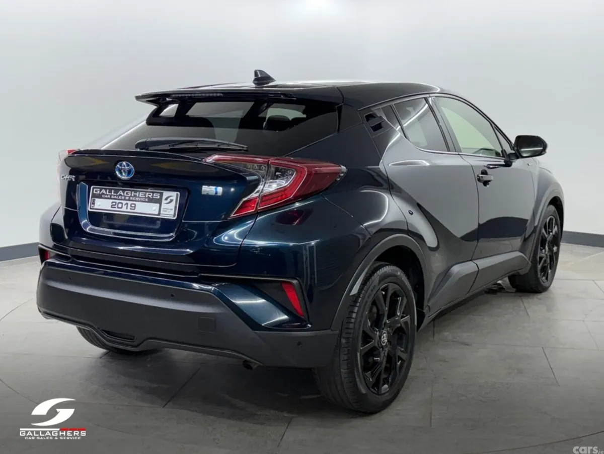 Toyota C-HR SUV, Petrol Hybrid, 2019, Blue