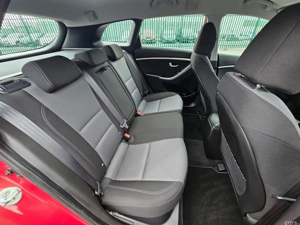 Hyundai i30 Estate, Diesel, 2015, Red