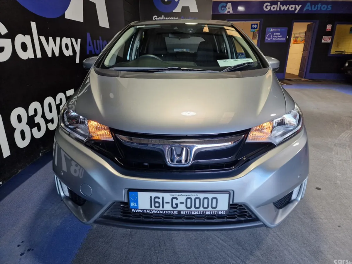Honda Jazz Hatchback, Petrol, 2016, Silver