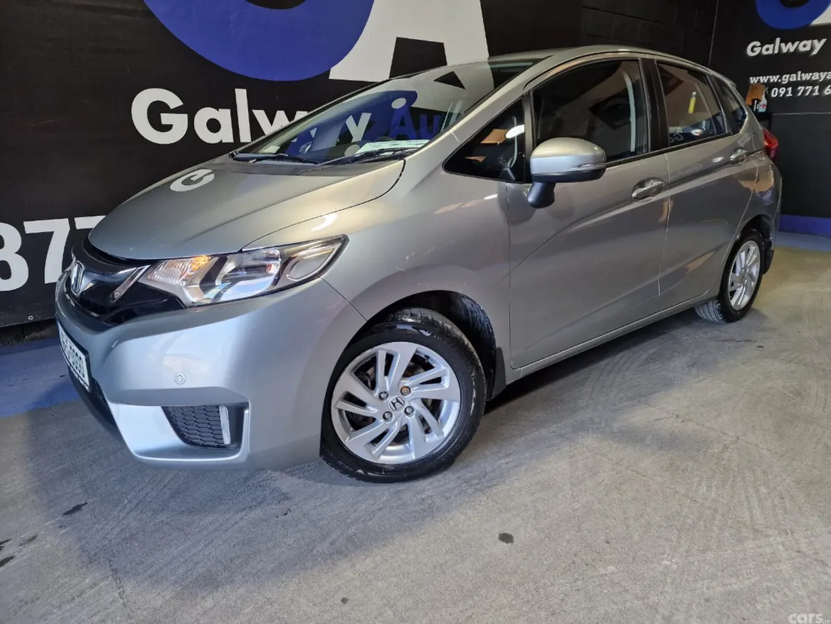 Honda Jazz Hatchback, Petrol, 2016, Silver