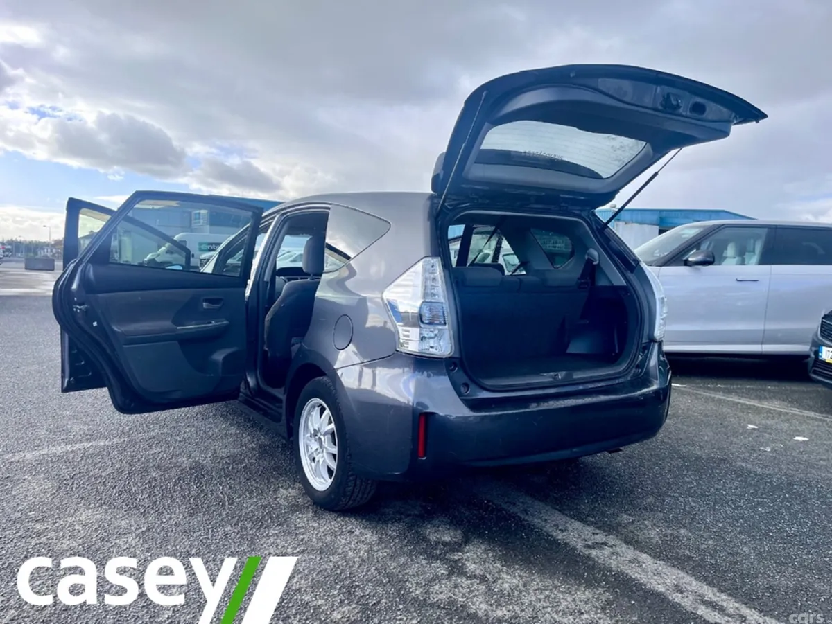 Toyota Prius MPV, Petrol Hybrid, 2014, Grey