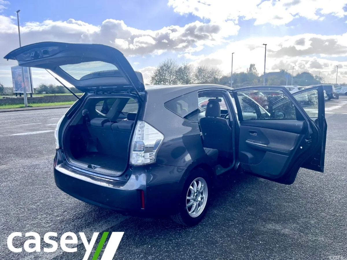 Toyota Prius MPV, Petrol Hybrid, 2014, Grey
