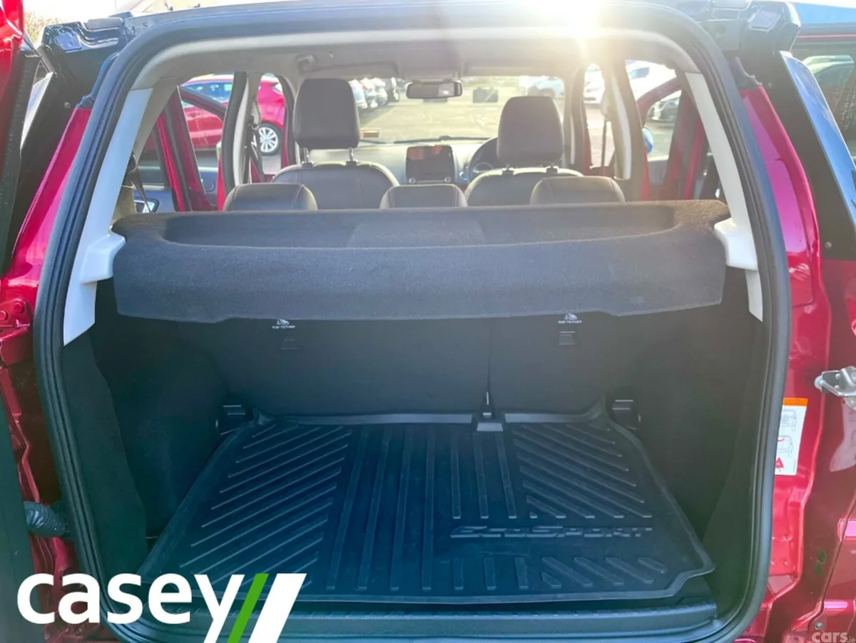 Ford EcoSport Hatchback, Petrol, 2019, Red