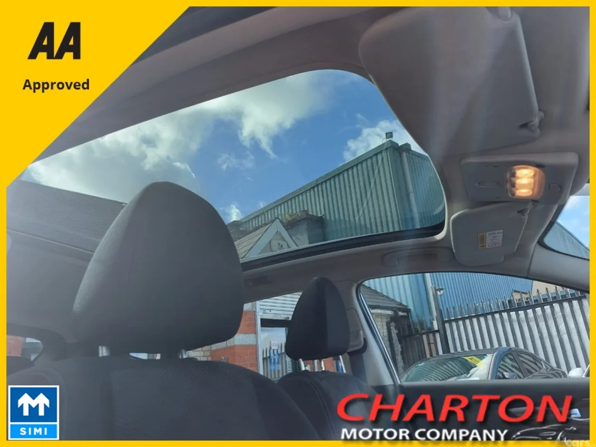 Nissan Qashqai MPV, Petrol, 2016, White