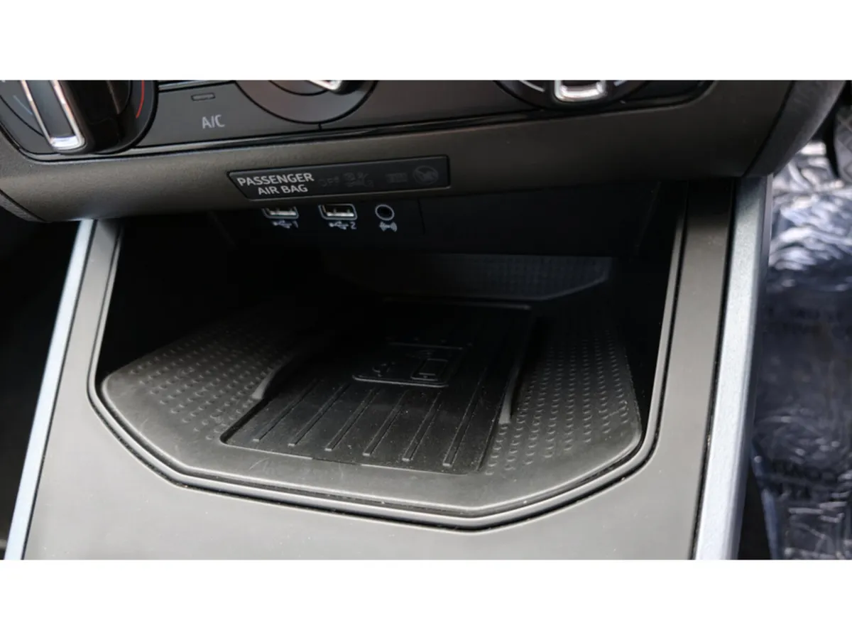 SEAT Arona Hatchback, Petrol, 2019, Black