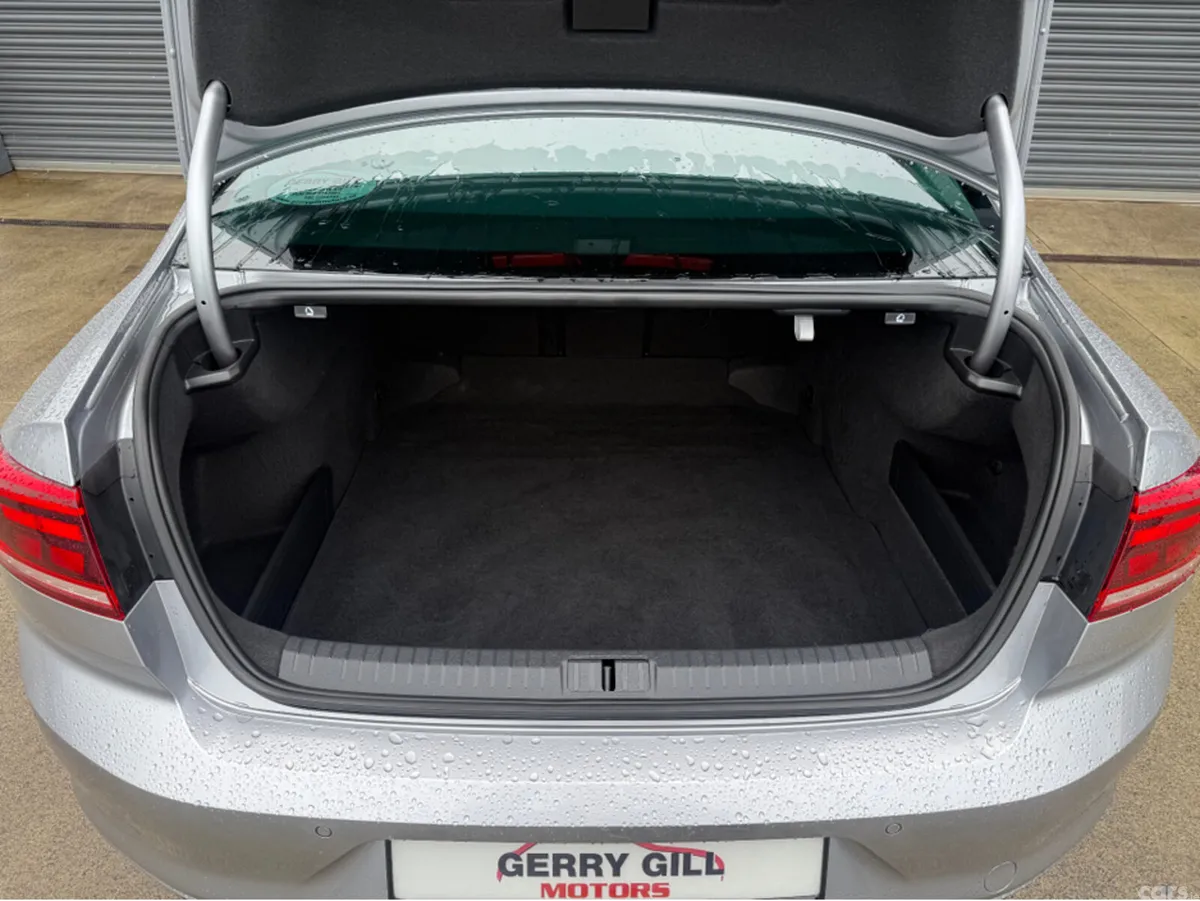 Volkswagen Passat Saloon, Diesel, 2021, Grey