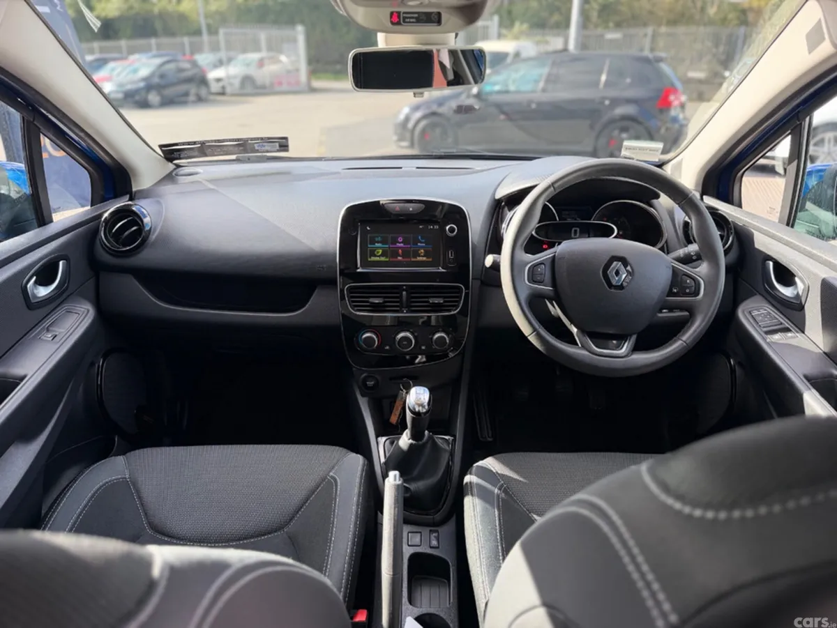 Renault Clio Hatchback, Petrol, 2019, Blue
