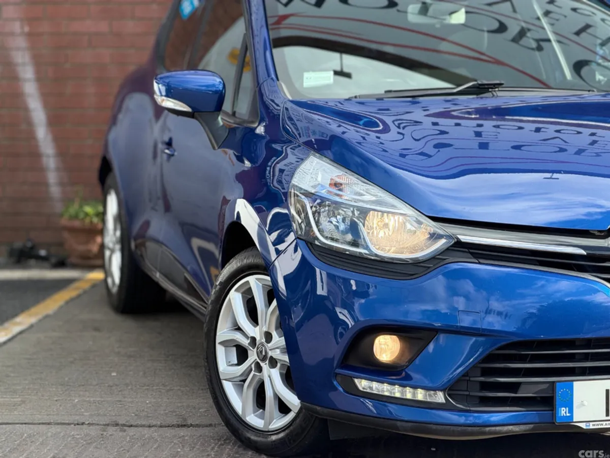 Renault Clio Hatchback, Petrol, 2019, Blue