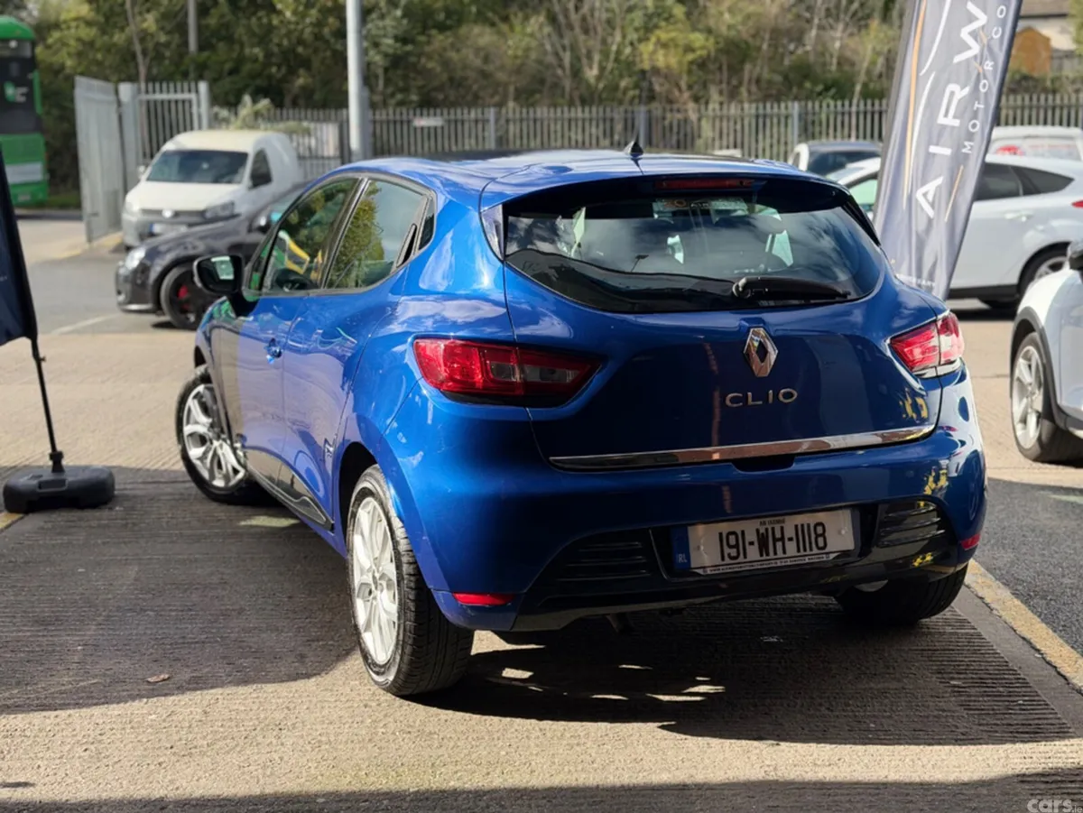 Renault Clio Hatchback, Petrol, 2019, Blue