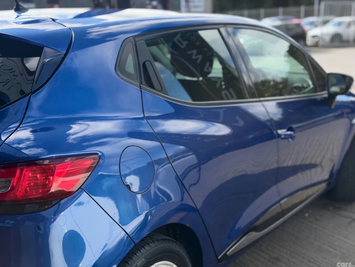 Renault Clio Hatchback, Petrol, 2019, Blue