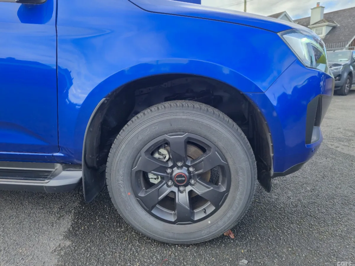 Isuzu D-Max Pick Up, Diesel, 2026, Blue