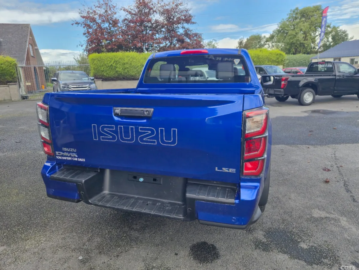 Isuzu D-Max Pick Up, Diesel, 2026, Blue